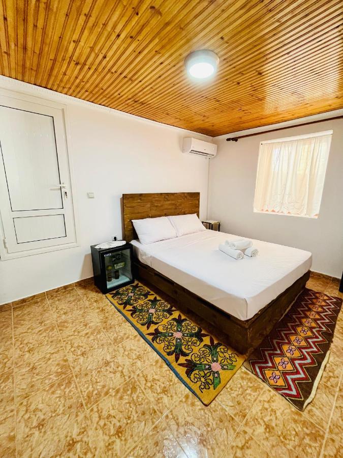 Nena'S Dashe House Berat Exterior foto