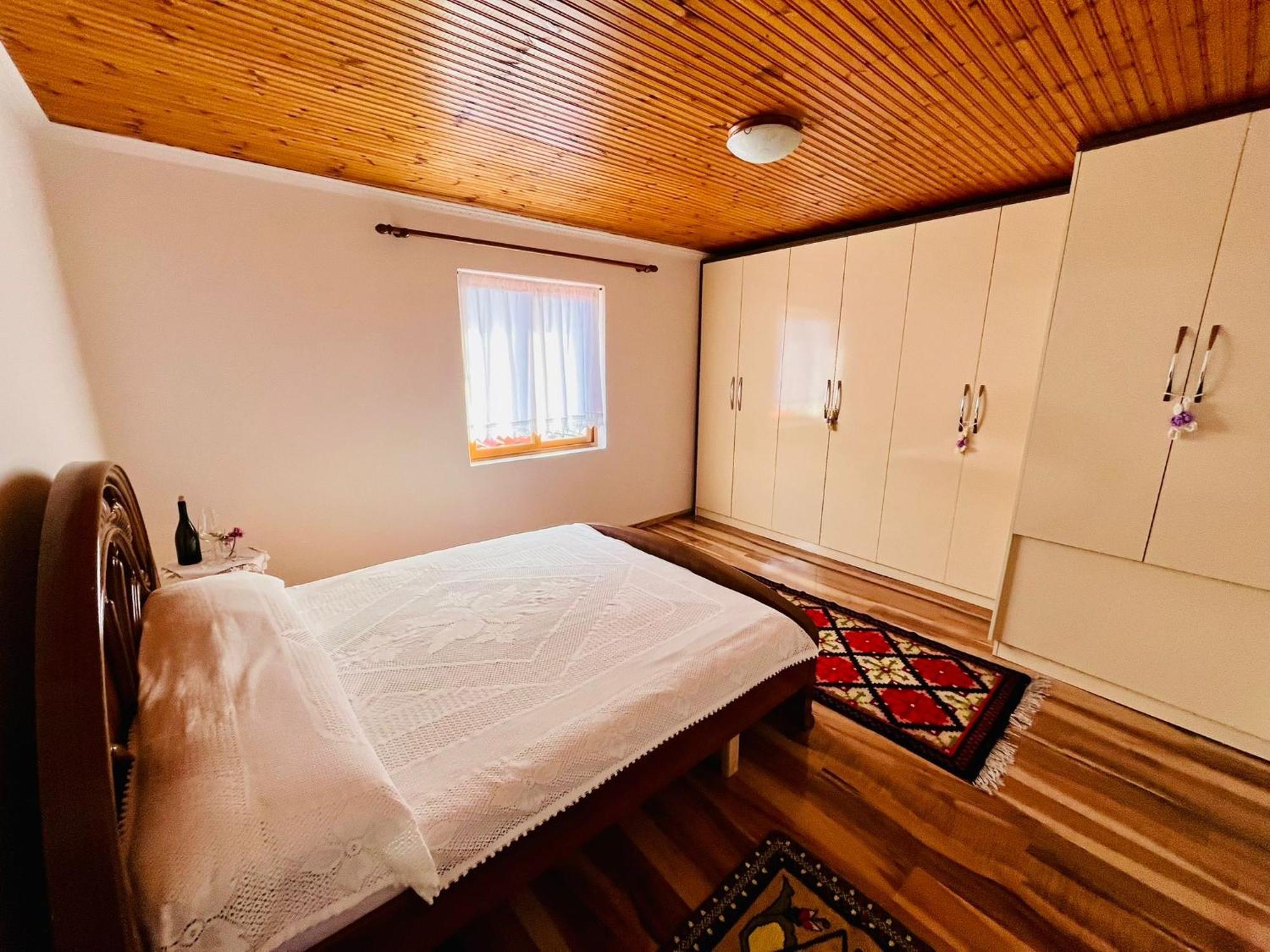 Nena'S Dashe House Berat Exterior foto